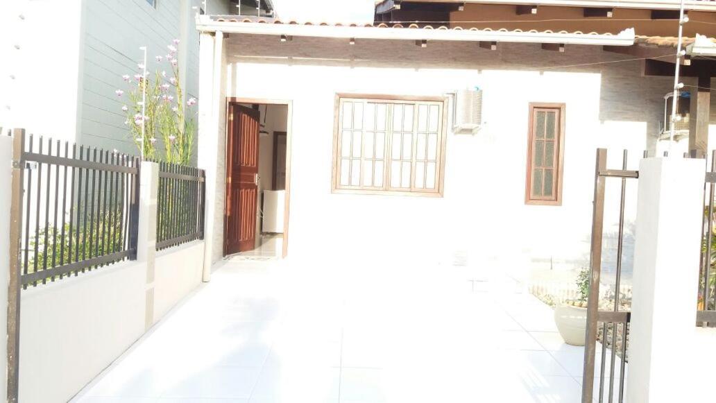 Espaco Elza Izabel Picarras Luaran gambar